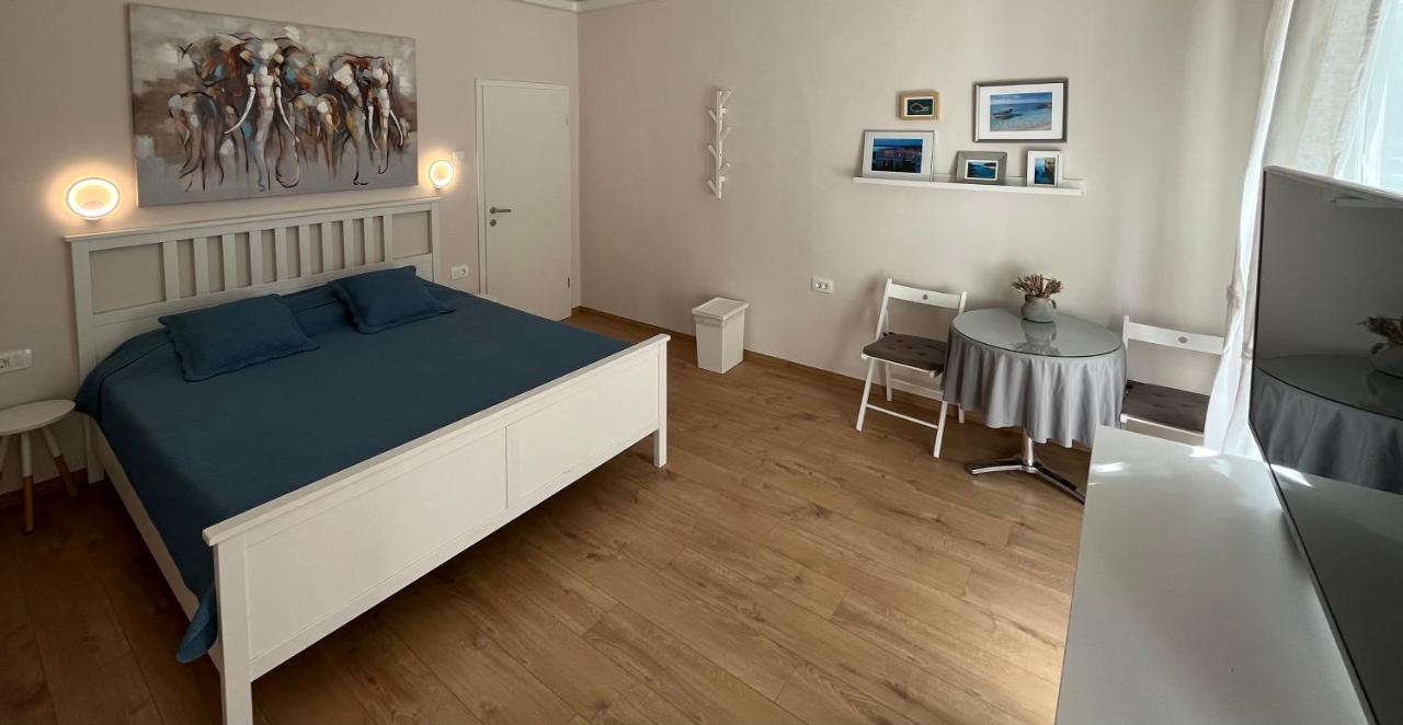 Apartment Check In Пула Экстерьер фото