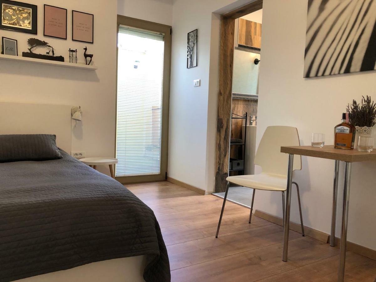 Apartment Check In Пула Экстерьер фото